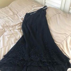Black Dress 12P